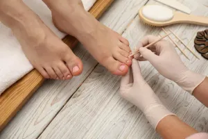 Pedicurist Jobs in Faridabad working in salon